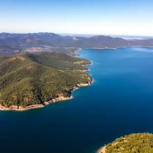 Aerial view of Lake Oroville at full capacity